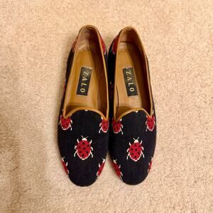 Zalo Ebroirdered lady bug loafers women's size 8